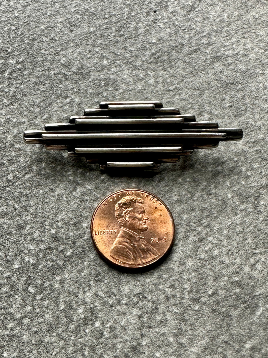 Vintage Sterling Silver "Ribbed" Pin