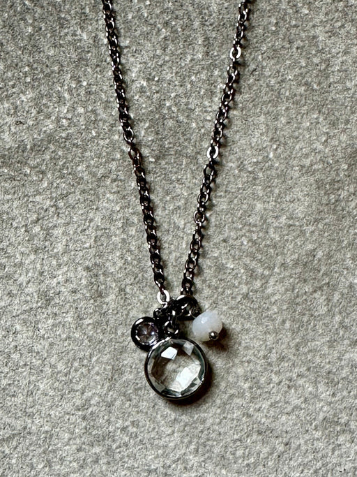 "Crystals and Pearl" Necklace by VB & Co.