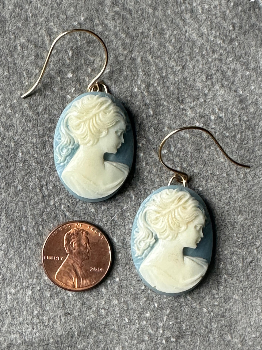 "Cameo" Earrings by Gay Isber