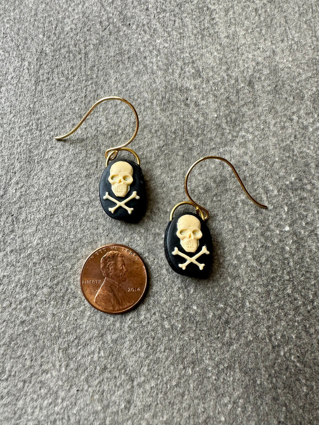 "Skull & Cross Bones" Earrings by Gay Isber