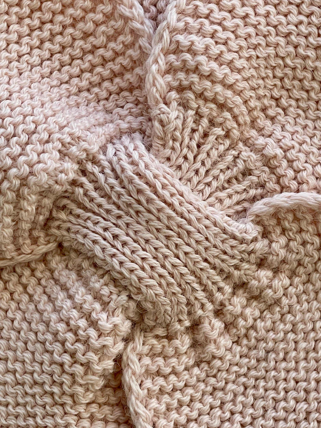 Makie Cross-Neck Alpaca Scarf - Pink